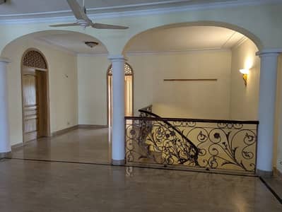 FOR SALE 666 Sqyrd Renovated Double Storey CDA Transfer F_7/4