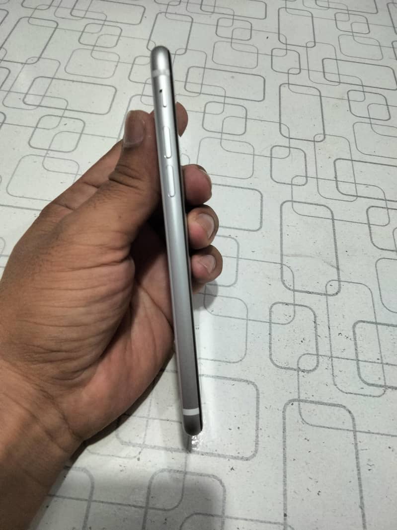 Apple iPhone SE 4