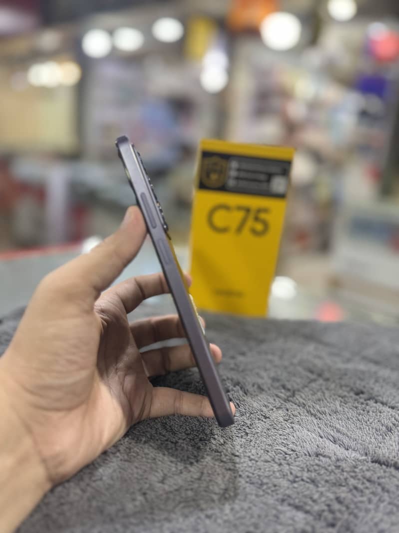 Realme C75 3