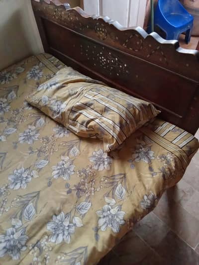 Single bed for sale