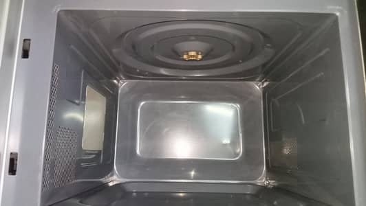 Microwave Oven