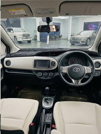 Toyota Vitz 2012