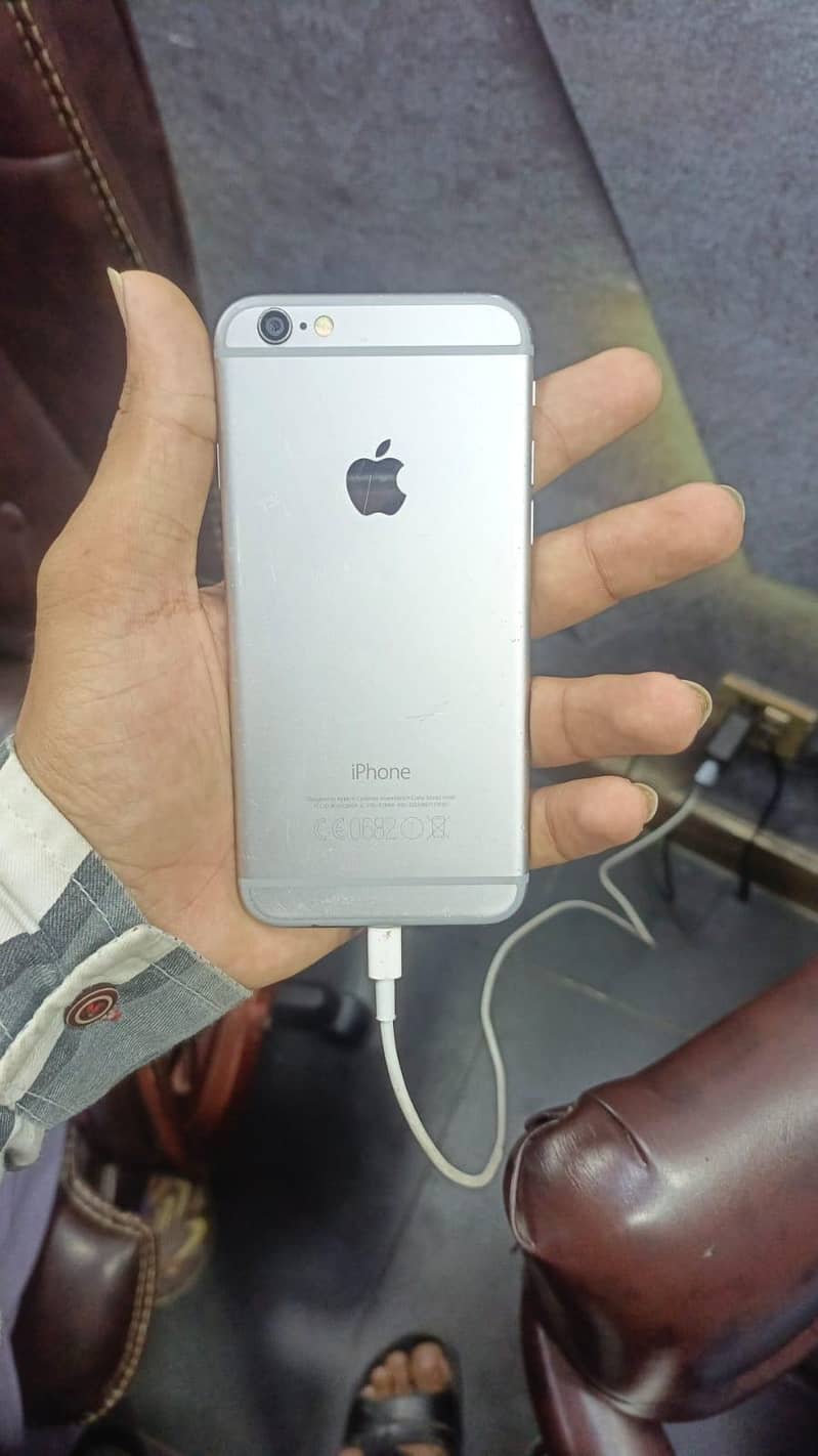 Apple iPhone 6 1