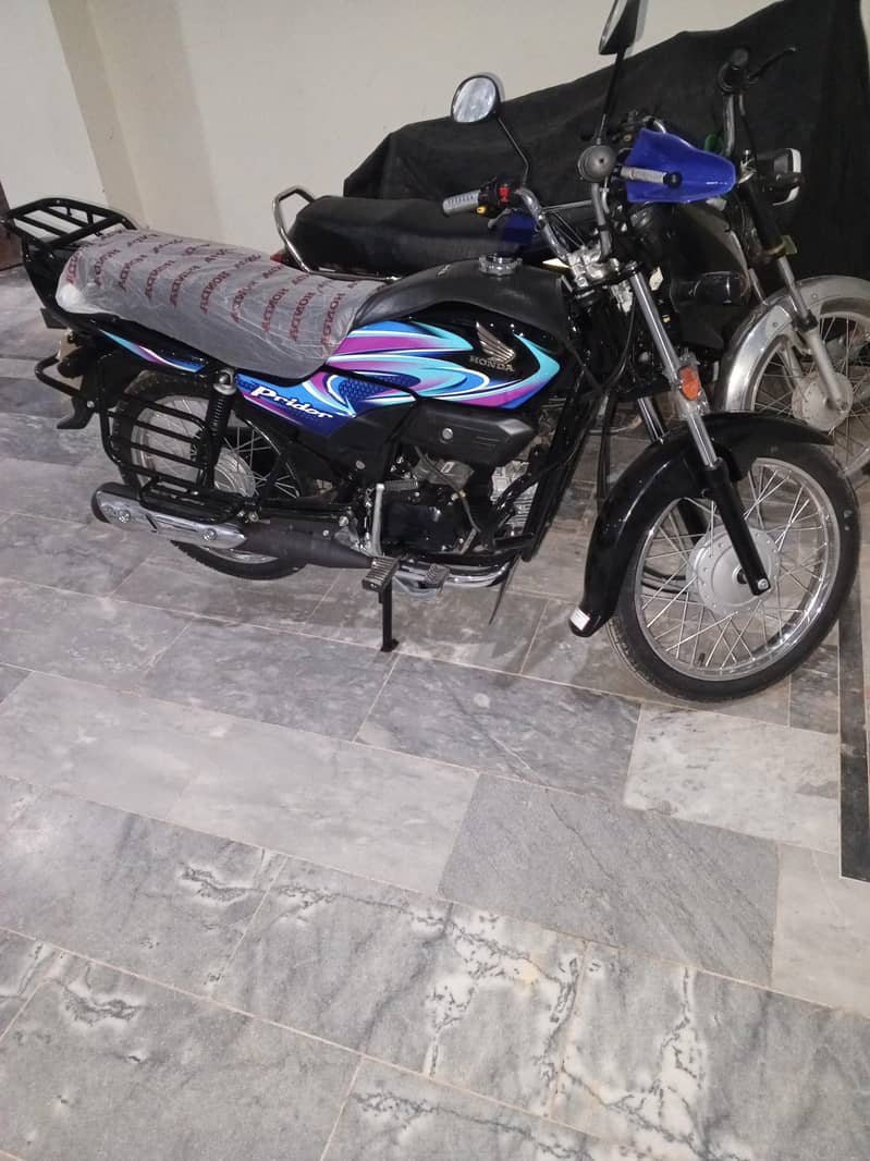 honda praidor 1