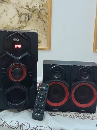 eon company Bluetooth speaker with bassed