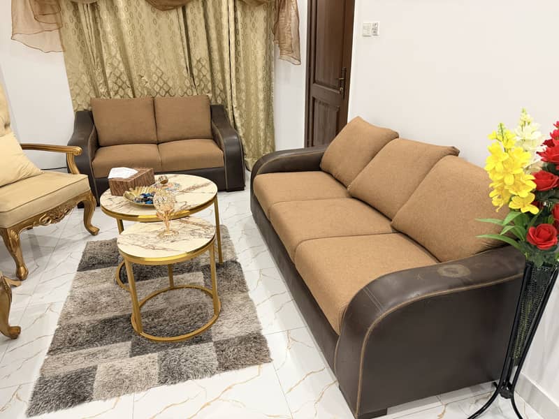 6 seater sofa set leather back recently deep cleaned 3