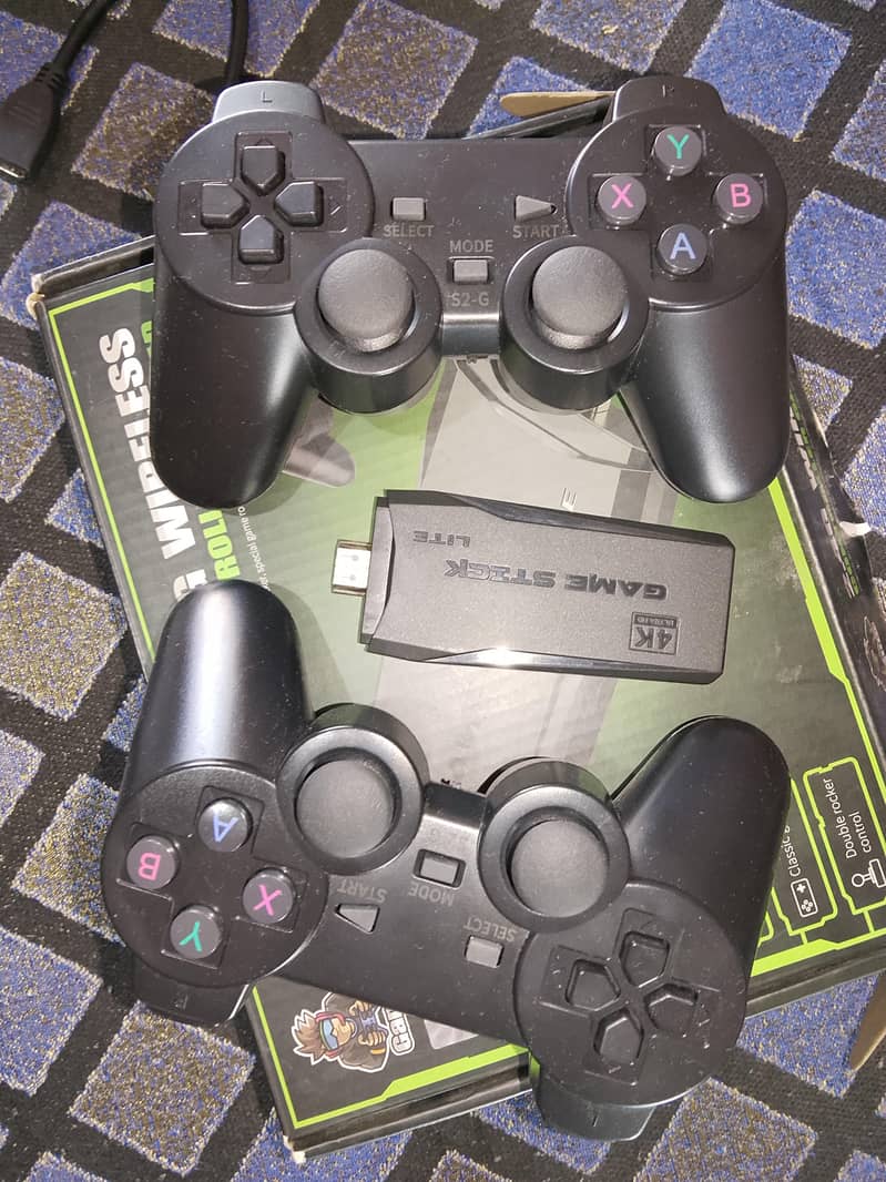 2.4G Wireless Game Controller 3