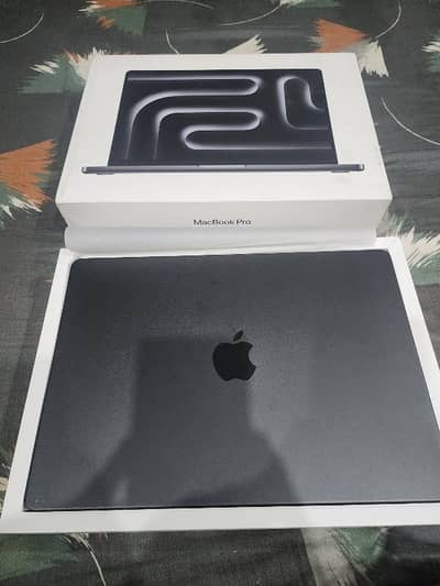 MacBook Pro 14 M3 Pro 18/512 | 97% Battery | 135 Cycles | Full Box