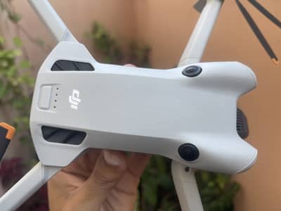 Dji mini 4 pro combo plus RC2 remote no crash non repaired