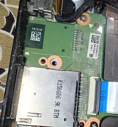 K150606 - Laptop SD Card Reader  Daughter Board