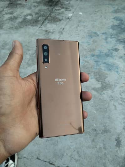 Docomo arrows f52A japnies phone 8 128