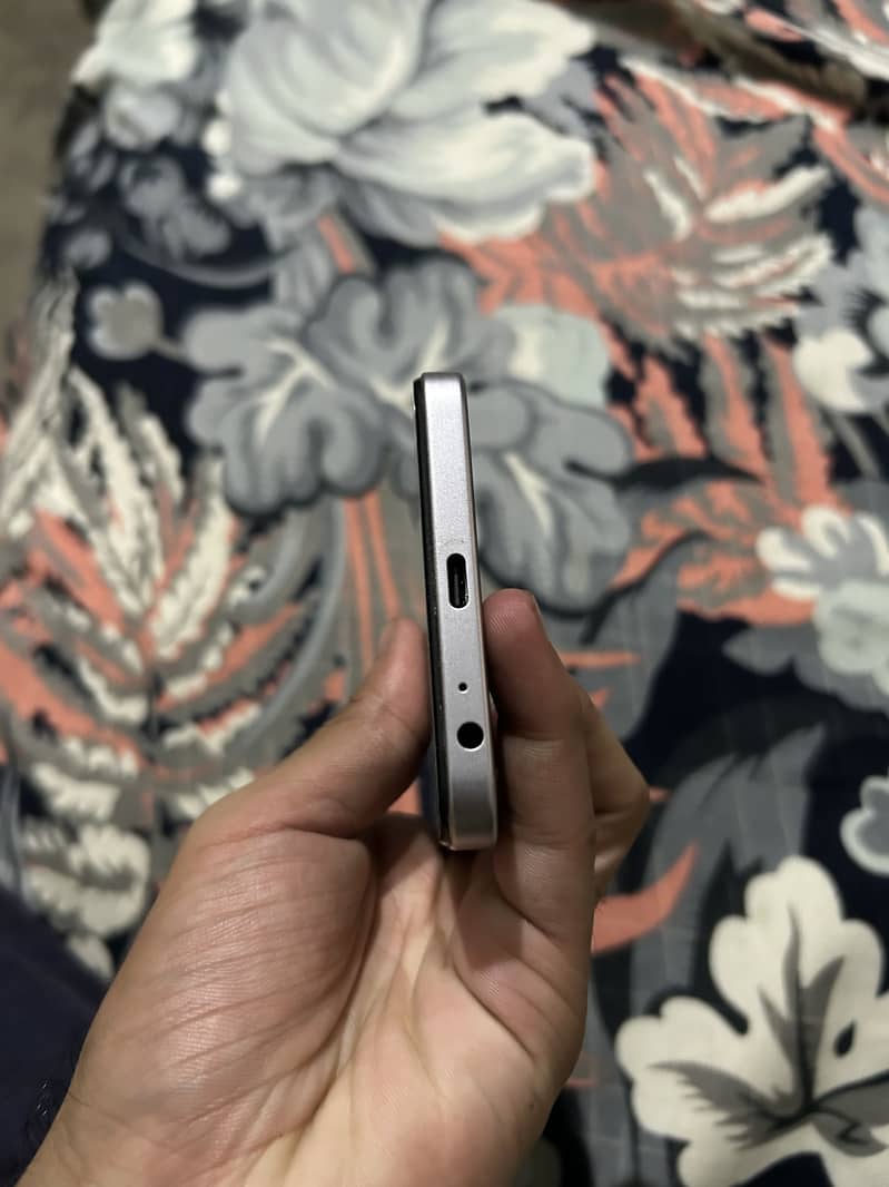 Itel A200+ 6