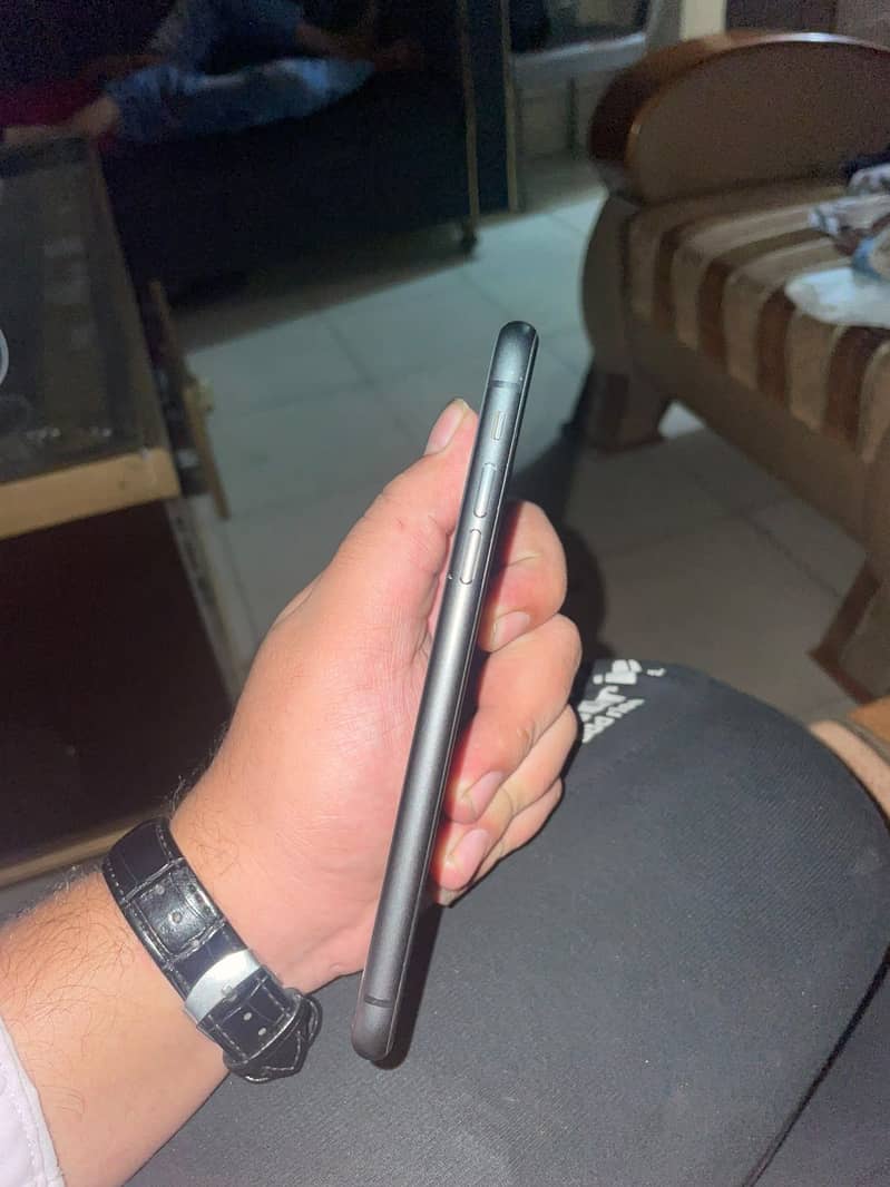 Apple iPhone 11 1