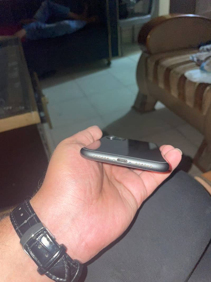 Apple iPhone 11 2