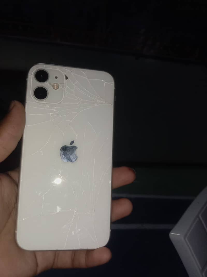 Apple iPhone 11 2