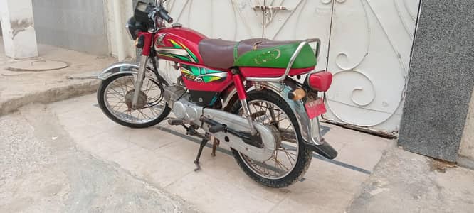 Honda 70 2022 03162965278