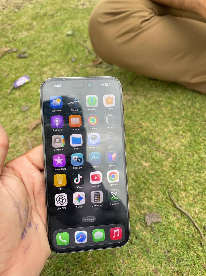 Apple iPhone 15 Pro Max 3