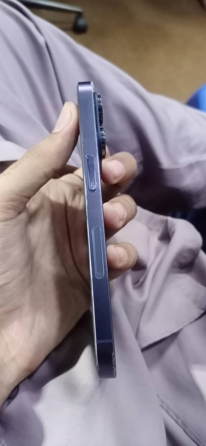 Apple iPhone 14 Pro 2