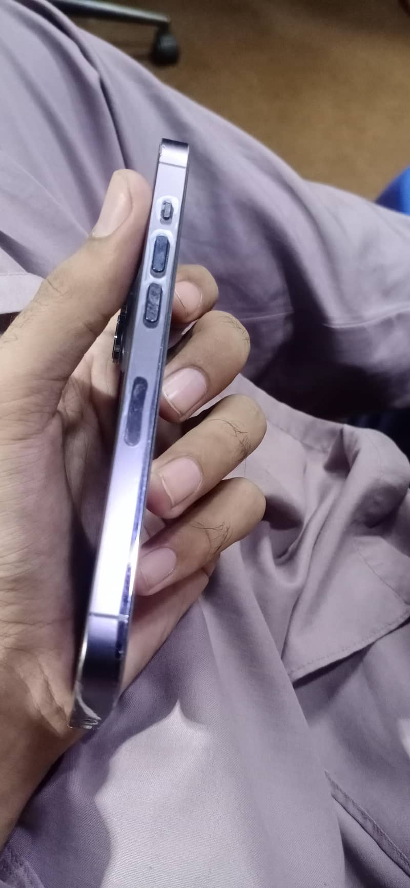 Apple iPhone 14 Pro 4