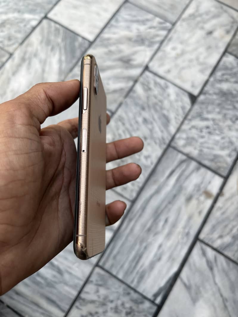 Apple iPhone XS sim working 2