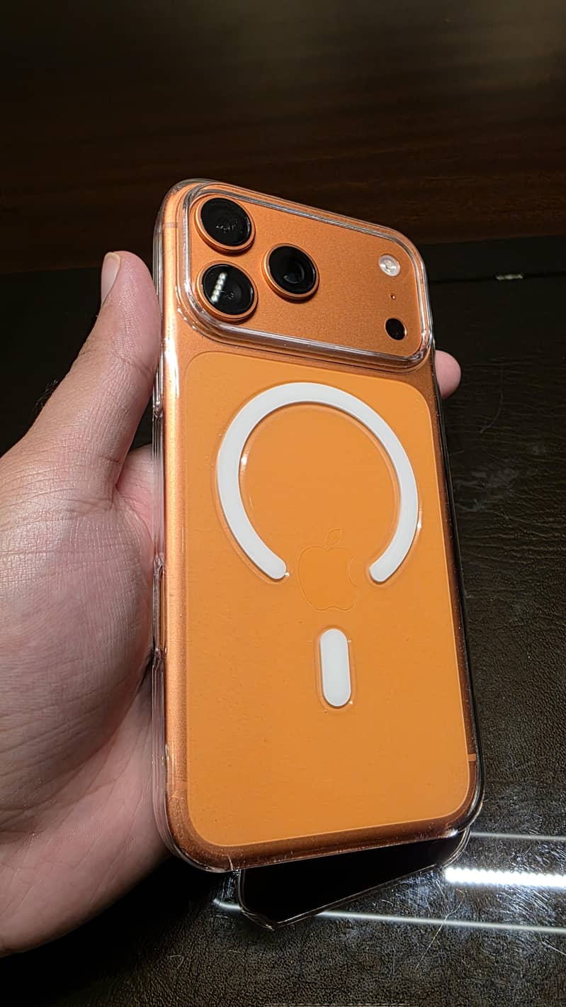Apple iPhone 17 Pro Max 1