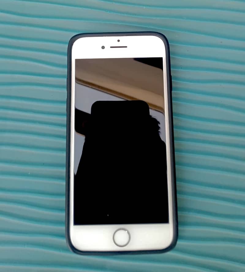 Apple iPhone 7 1