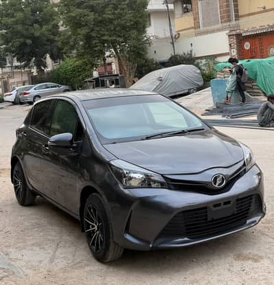 Toyota Vitz 2014 Model 2017 REGISTERED