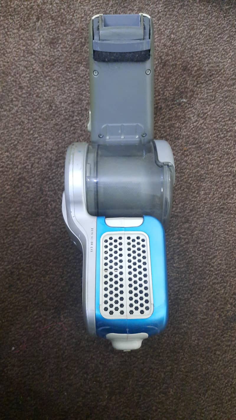 vacuum cleaner 2