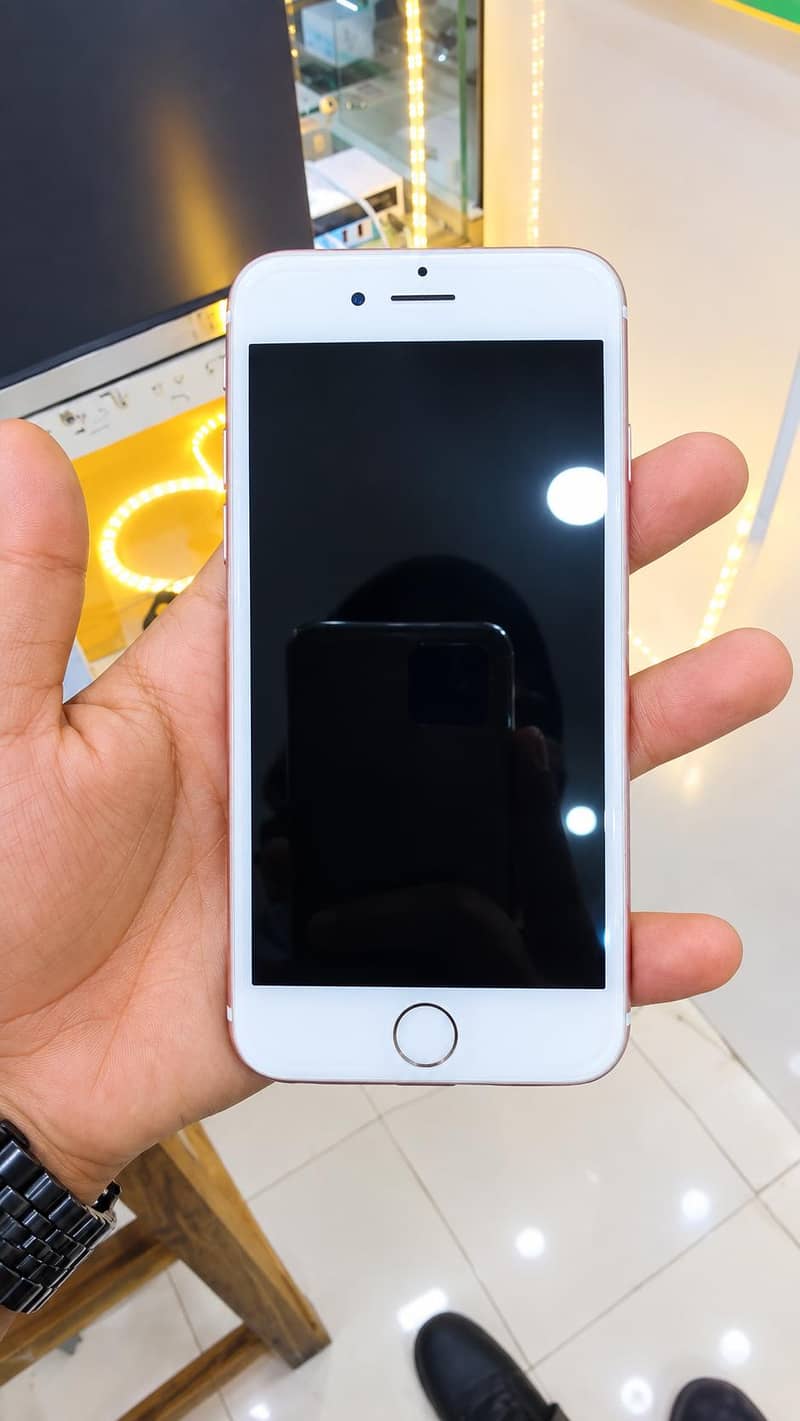 Apple iPhone 7 2