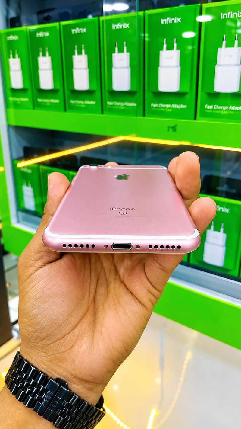 Apple iPhone 7 4