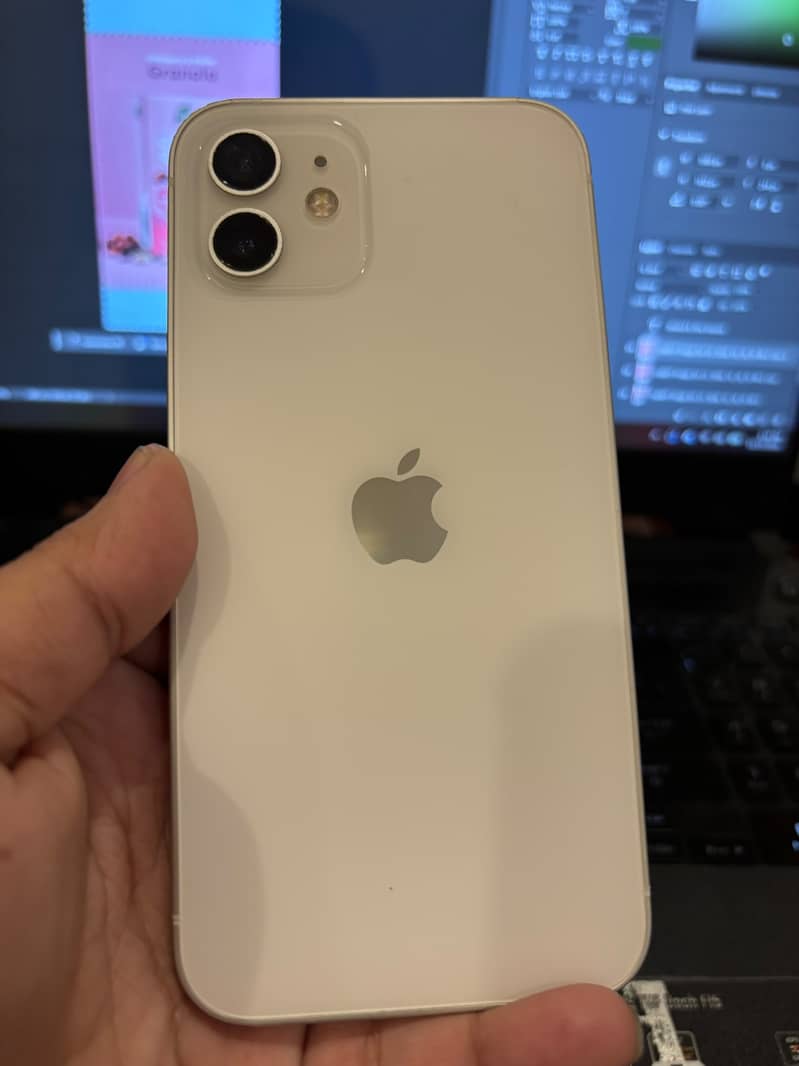 Apple iPhone 12 5