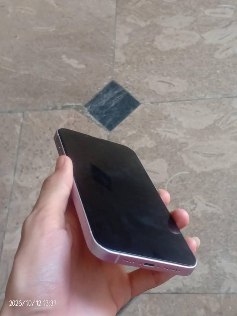 Apple iPhone 14 plus 3