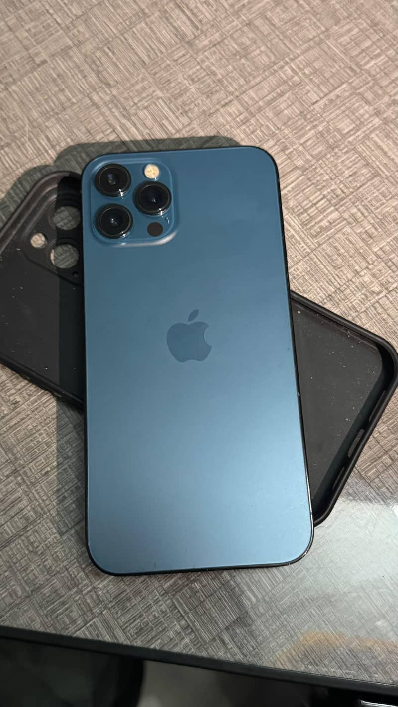Apple iPhone 12 Pro Max 3