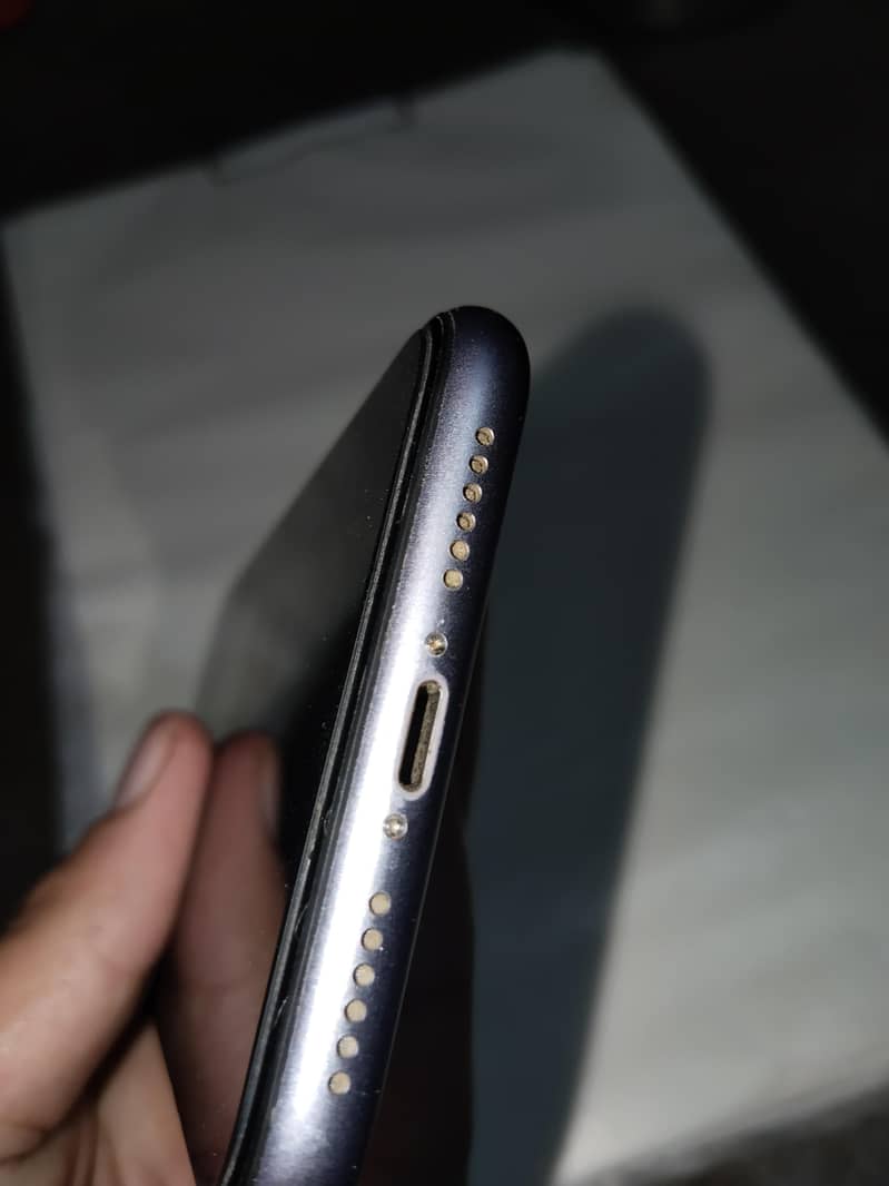 Apple iPhone 11 5