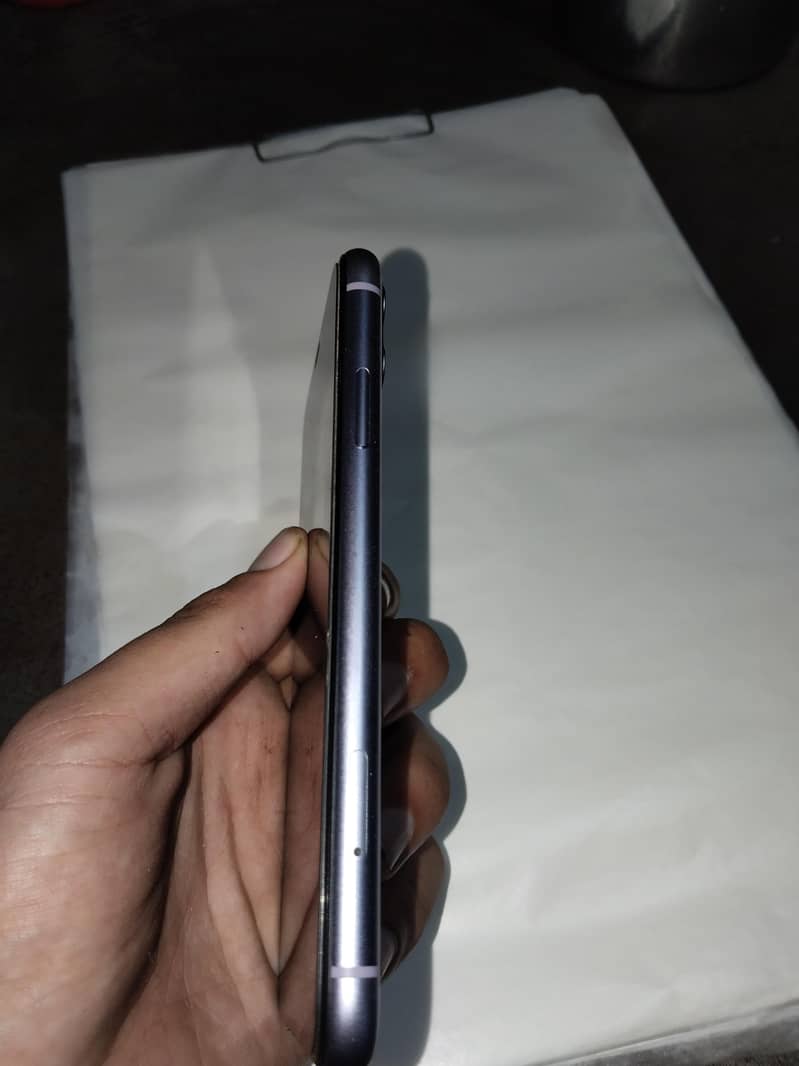 Apple iPhone 11 6