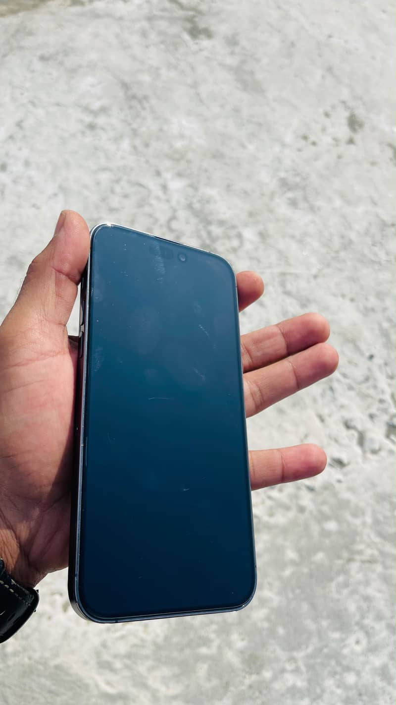 Apple iPhone 14 Pro Max 6