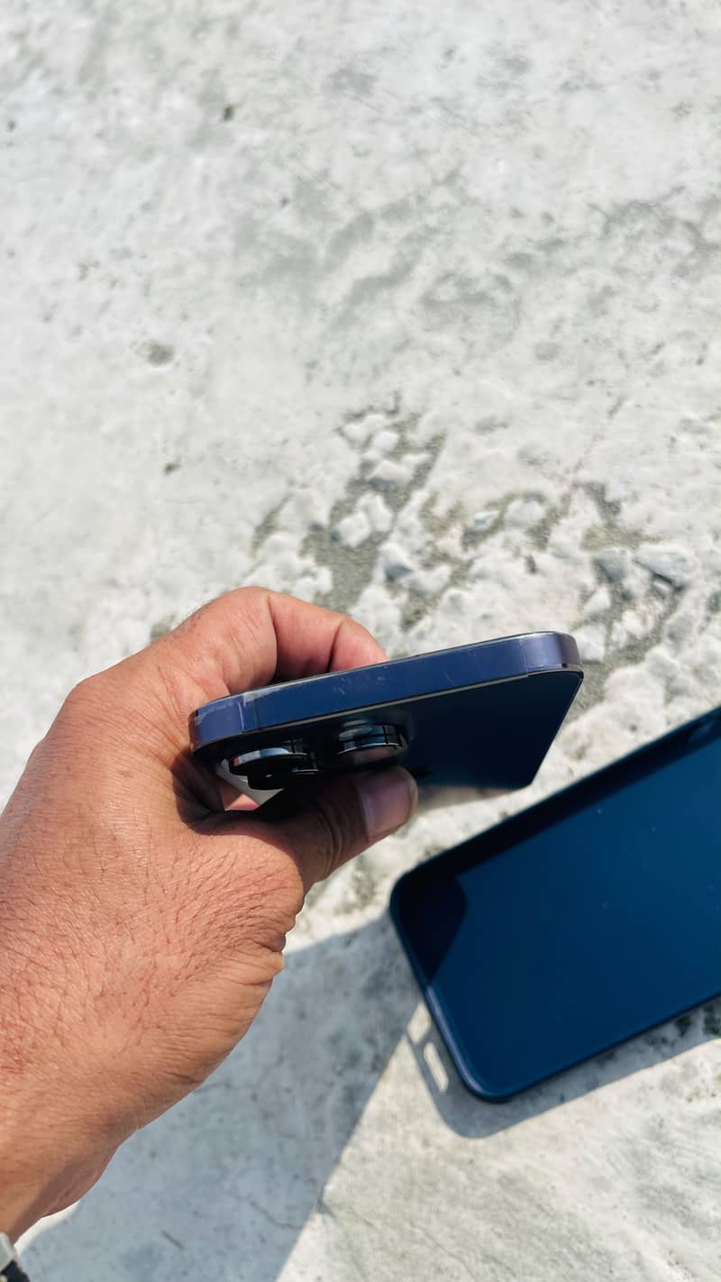 Apple iPhone 14 Pro Max 11