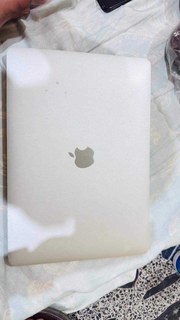 MacBook Pro M2 Chip 3