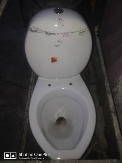 Brand New English Commode for Sale – Unused