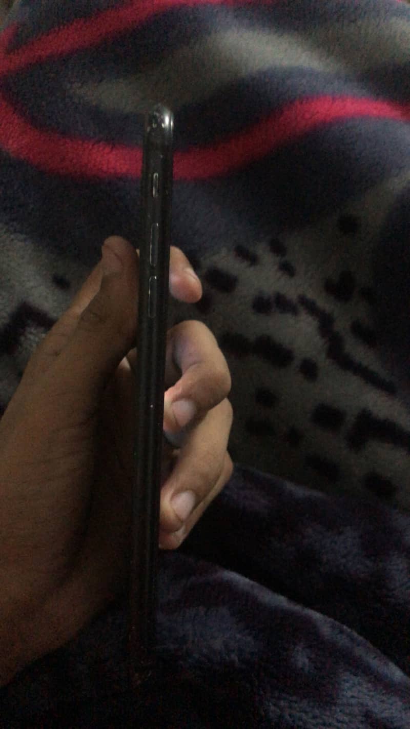 Apple iPhone 7 Plus 2