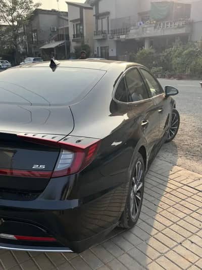 Rent a Car Booking on Self / Car Rental in Lahore / All Cars Booking