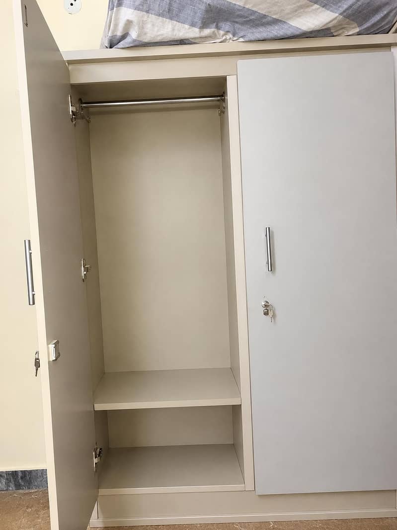 wardrobe 1