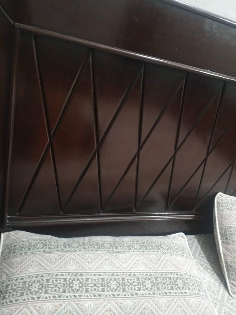 brown colour bed 2