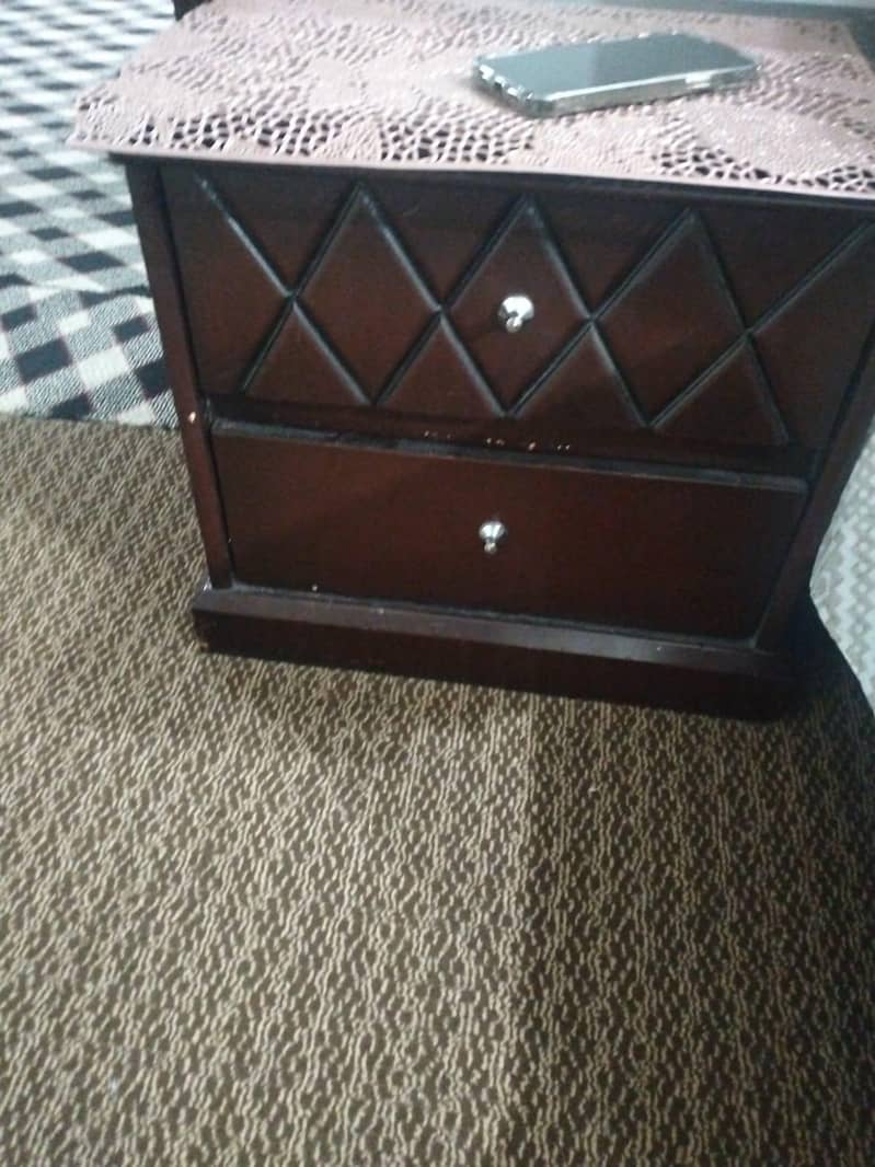 brown colour bed 4
