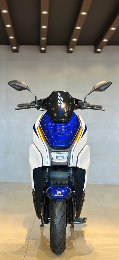 Eveon scooty Male & female scooty All brands available