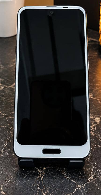 Sharp Aquos R2 1
