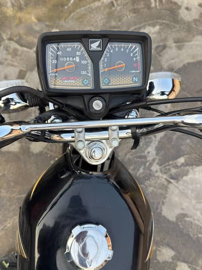 Honda 125 Special Gold Edition
