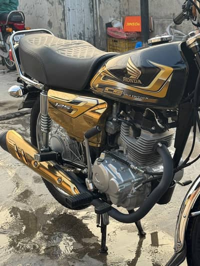 Honda 125 Special Gold Edition