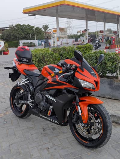 Honda cbr 600rr 2008