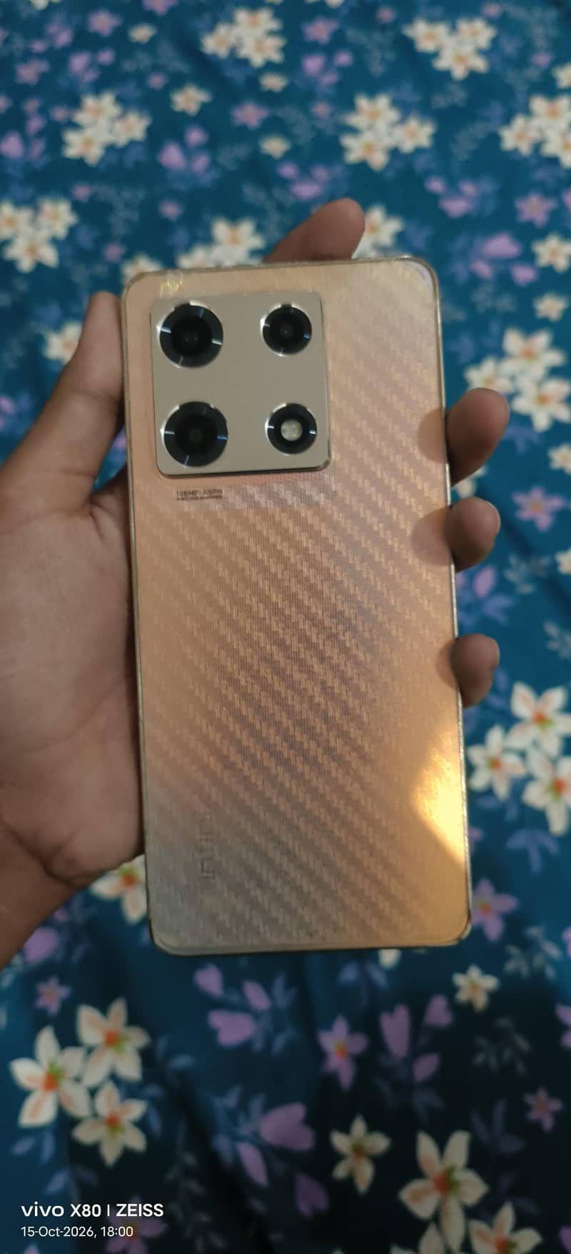 Infinix Note 30 Pro 0